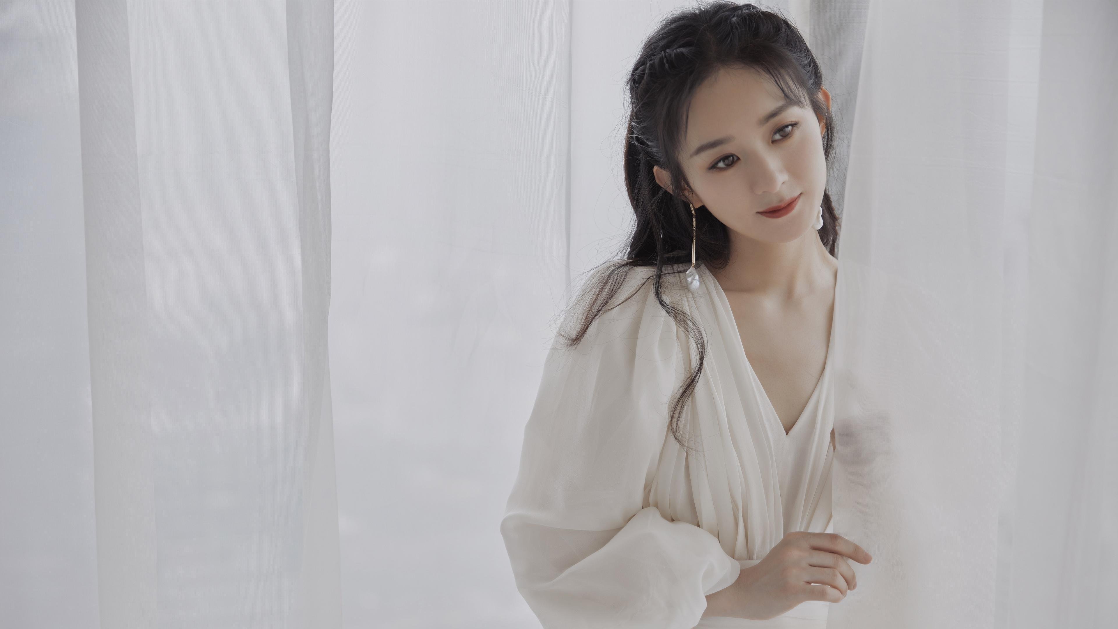 爱游戏体育-布克表态支持队友共同面对困难时期,布克 t