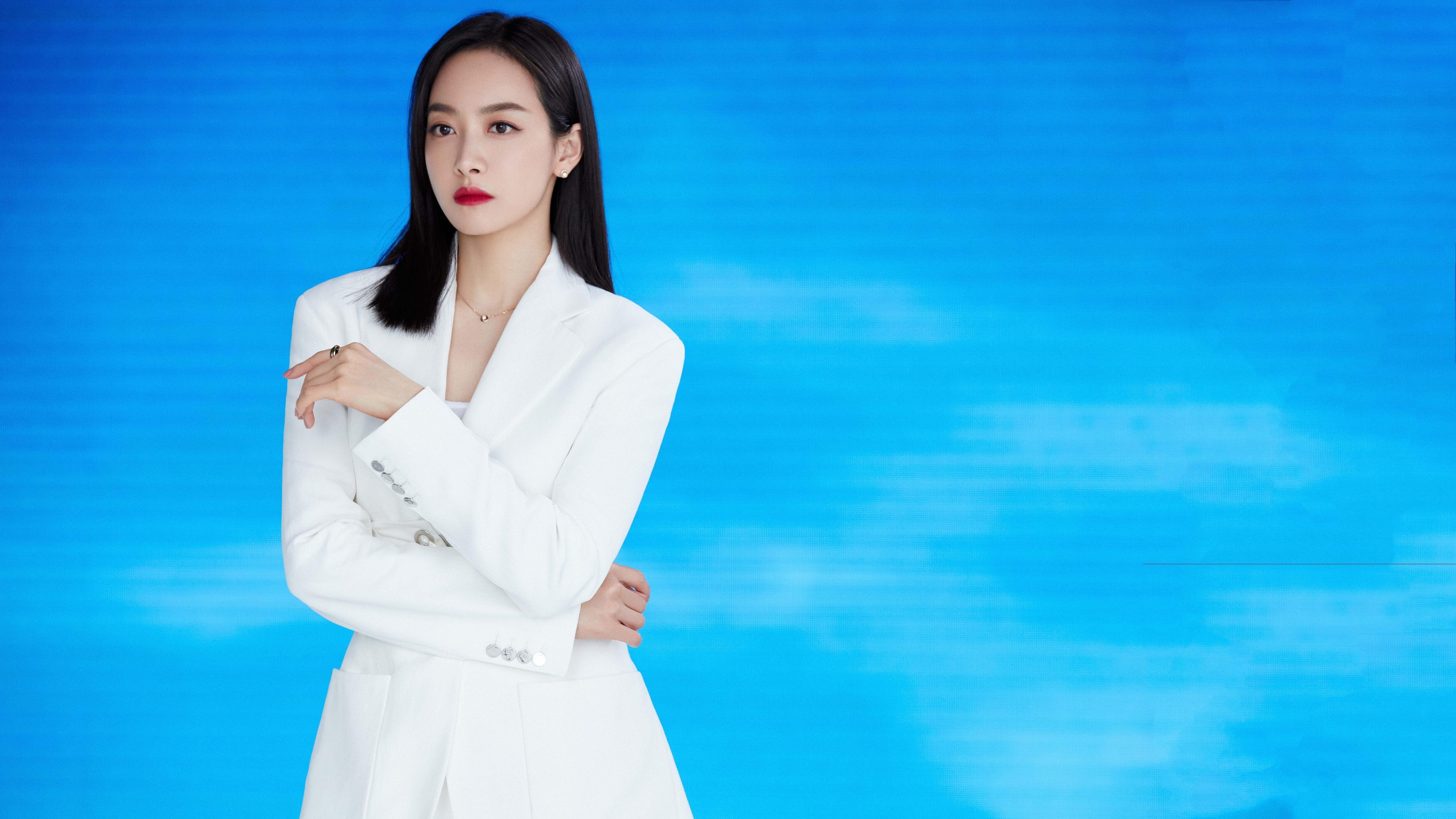 爱游戏app下载-曼联豪取连胜，重振英超冠军争夺战