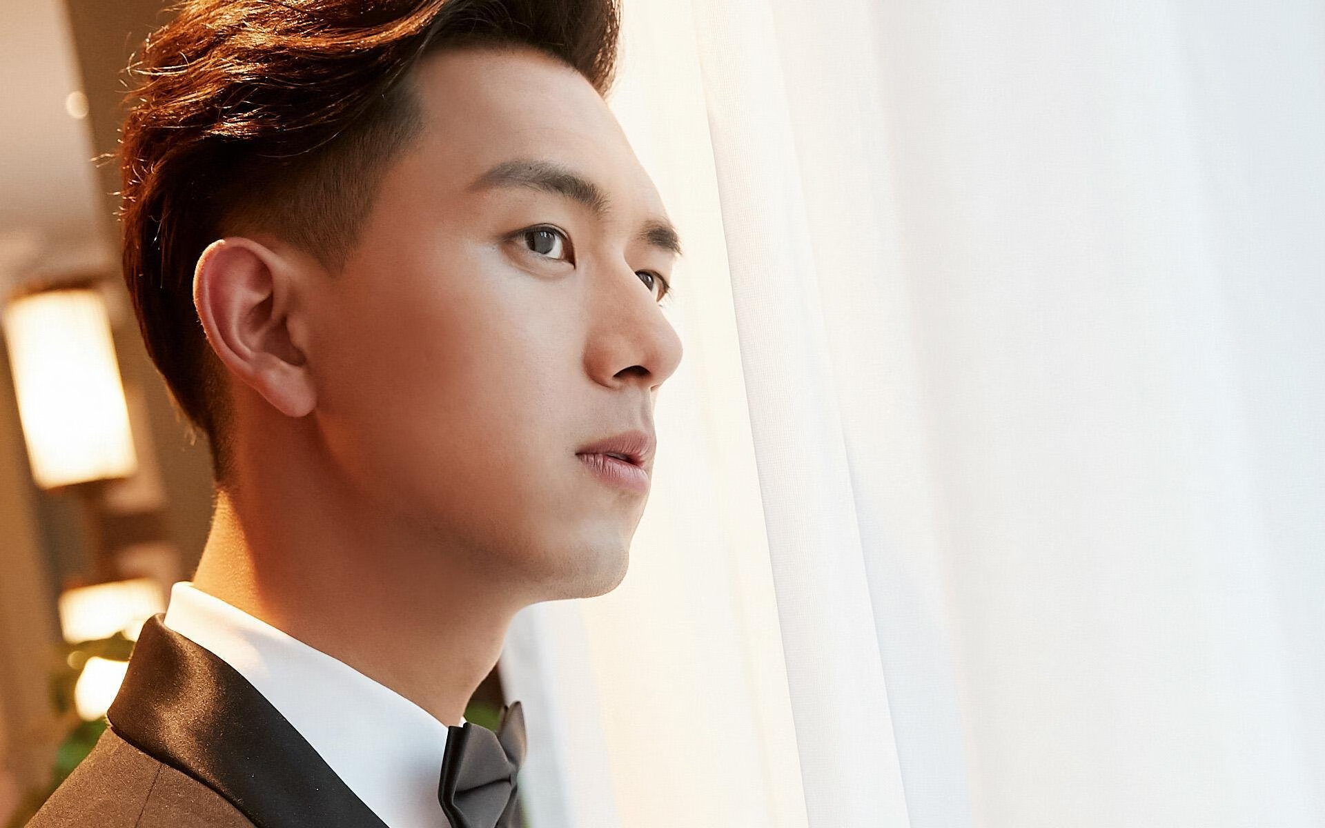 爱游戏娱乐-浓眉在防守端贡献三次封盖成为湖人支柱,浓眉指定湖人