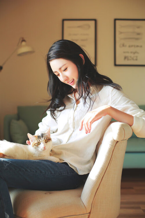 爱游戏app-AI软硬件双强驱动，创业板指实现日线四连涨